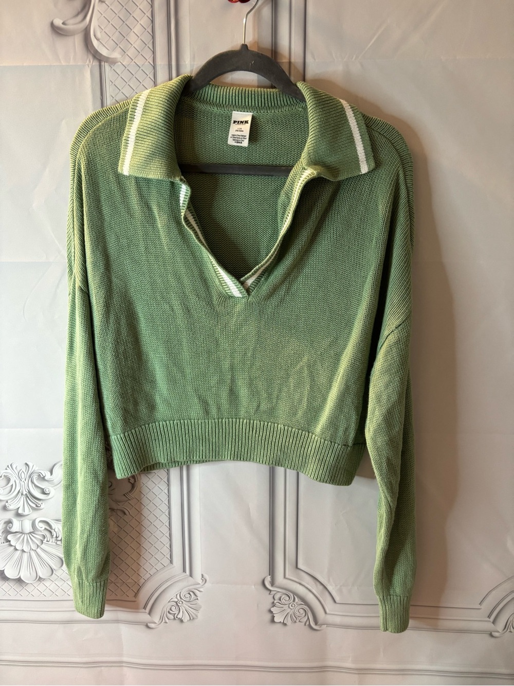 PINK Victoria's Secret Women’s Green Cropped Polo Collar Sweater, Size Large